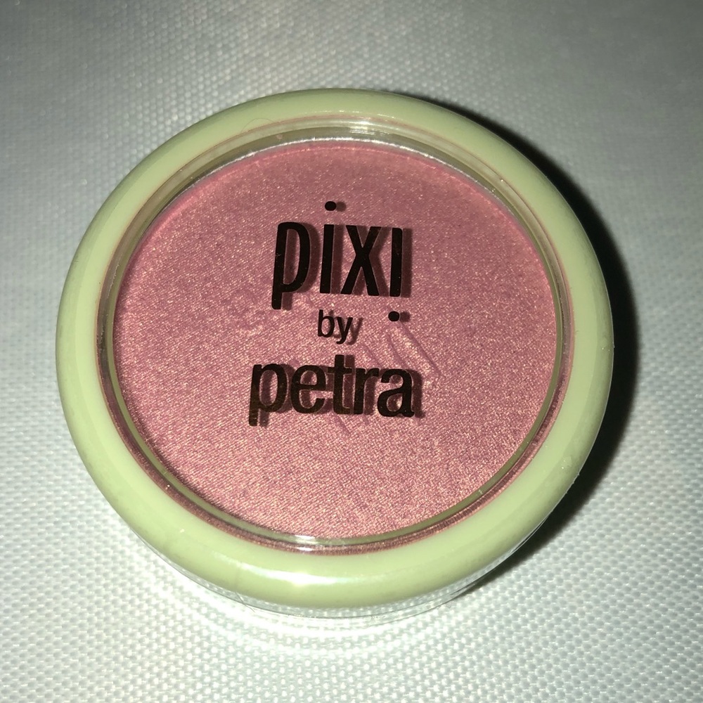 Pixi by Petra Blush